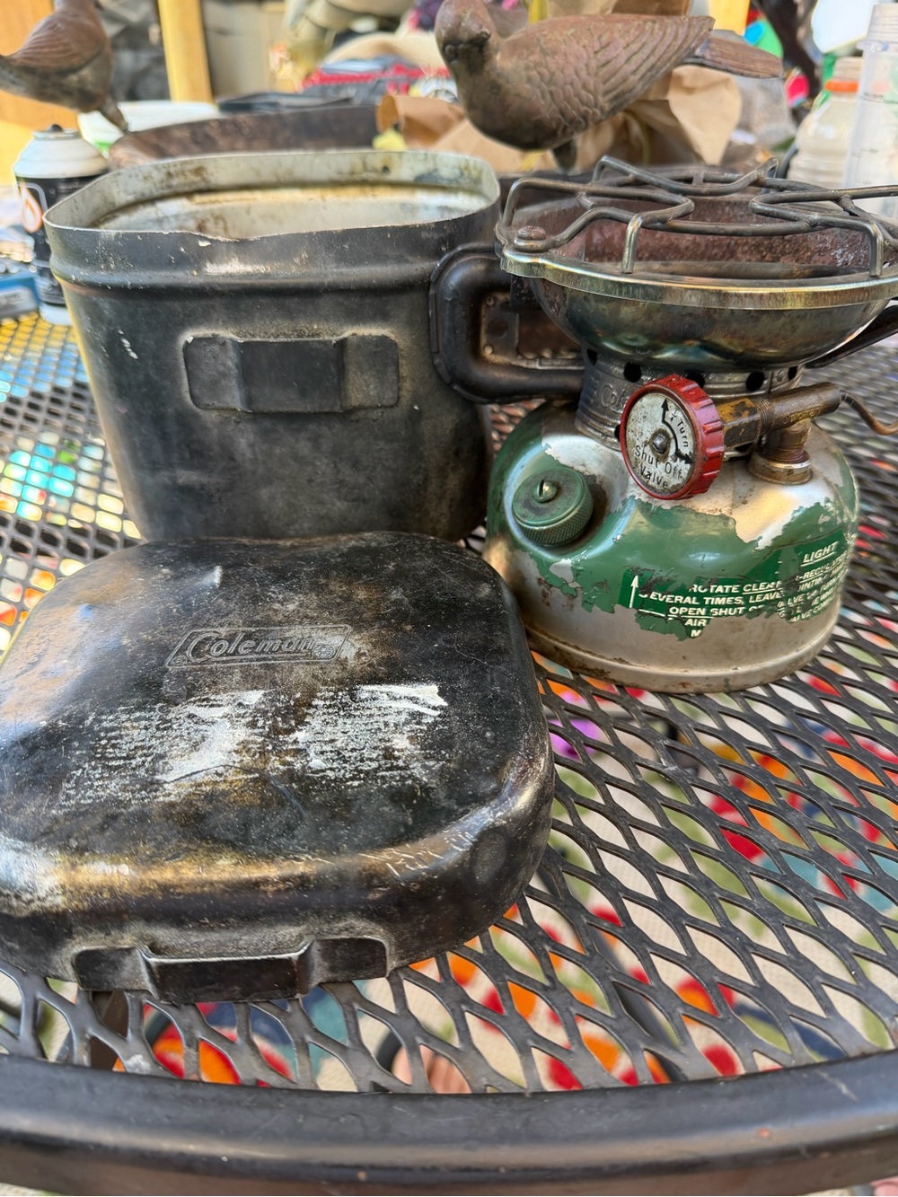 Vtg 1969 Coleman Peak 1 Model 502 Camping Stove w/ Aluminum Case Handle